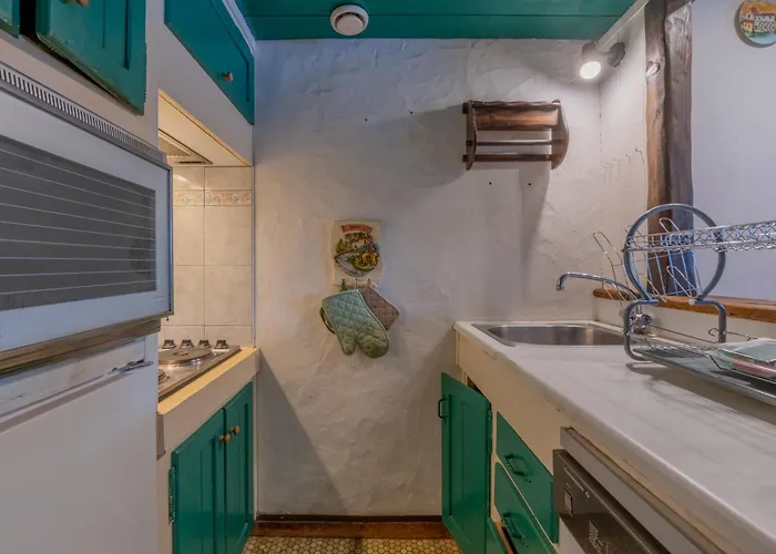 Amethystes B02 In Out - Happy Apartment *